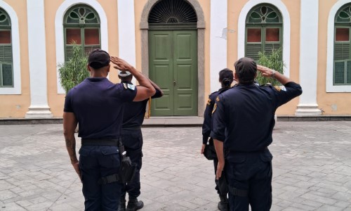 Cerimônia de hasteamento das bandeiras homenageia os 192 anos de Barra Mansa